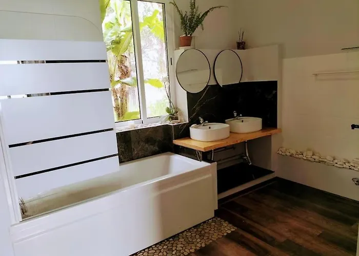 Sea Mountain House *