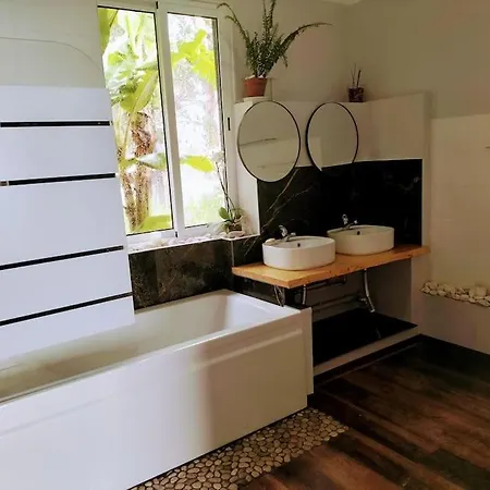 Sea Mountain House *