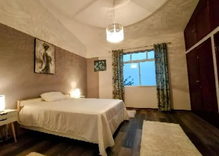 Sea Mountain House マシコ